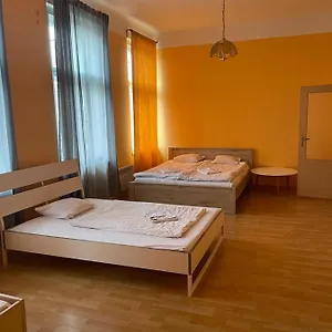 Club ** Прага