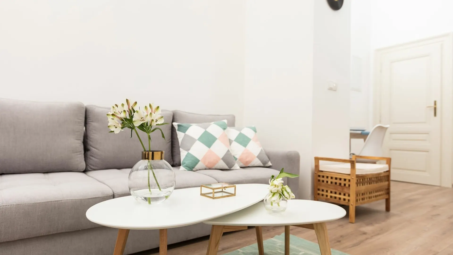 Chill Apartments Prague Aparthotel